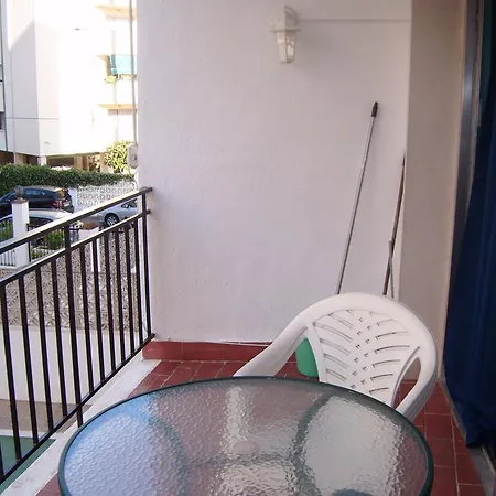 Capela 100 Daire *